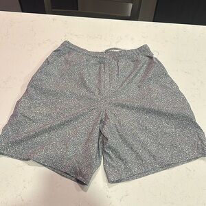 Patterned lululemon 7inch lined shorts
